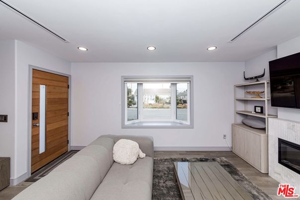 Fireplace, Interior, Recessed Lighting, Wood Texture Flooring