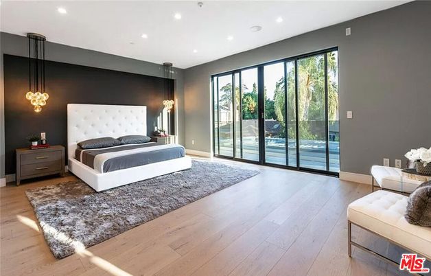 Bedroom, Interior, Pendant Lights, Recessed Lighting, Wood Texture Flooring