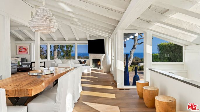 Chandelier, Dining room, Fireplace, Interior, Living room, Water, Wood Texture Flooring