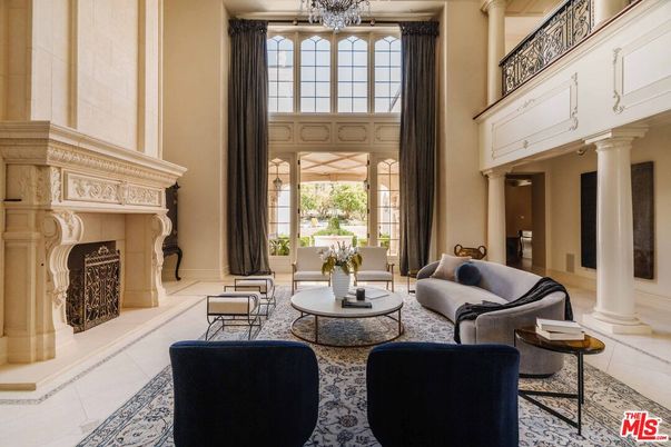 Fireplace, Interior, Living room
