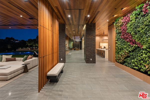 Exterior, Recessed Lighting