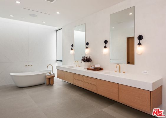 Bathroom, Dual Sink Vanities, Free Standing Baths, Interior, Recessed Lighting
