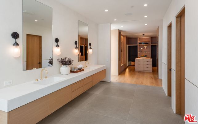 Bathroom, Dual Sink Vanities, Interior, Pendant Lights, Recessed Lighting, Walk-in Closets, Wood Texture Flooring