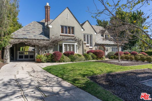 Backyard, Exterior, Facade, Tudor Revival