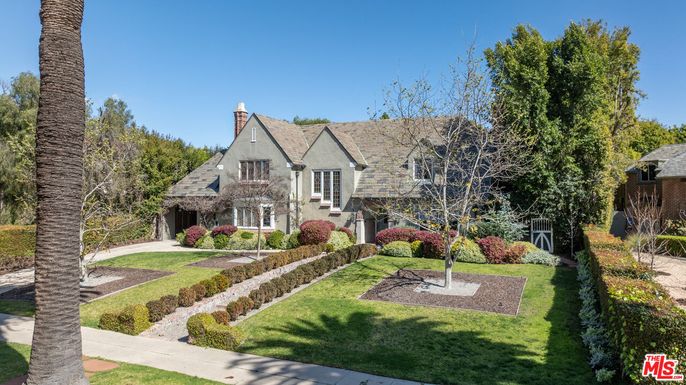 Backyard, Exterior, Facade, Tudor Revival