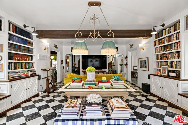 Interior, Living room, Pendant Lights, Wooden Beams