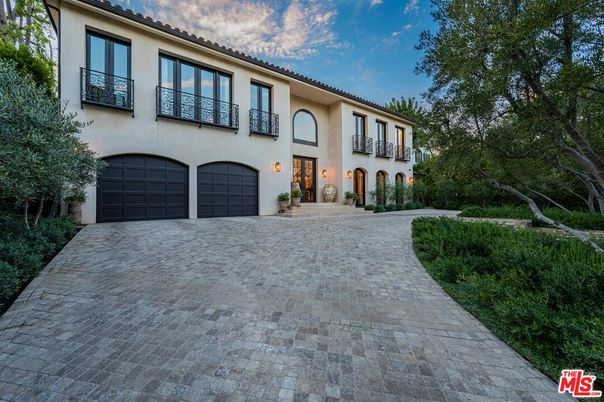 Attached, Backyard, Exterior, Facade, Mediterranean