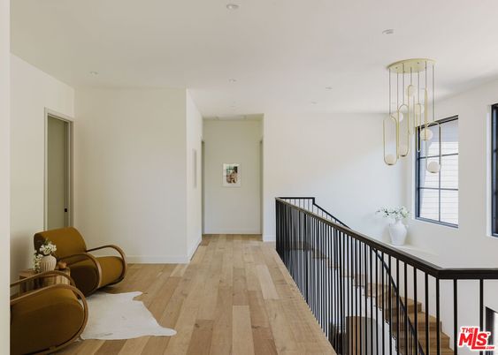 Interior, Pendant Lights, Recessed Lighting, Wood Texture Flooring