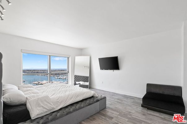 Bedroom, Interior, Water, Wood Texture Flooring