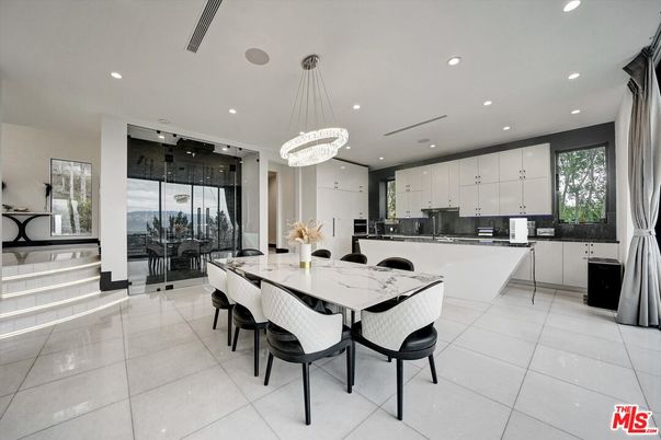 Chandelier, Dining room, Interior, Kitchen, Recessed Lighting