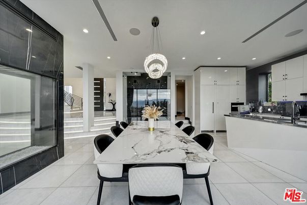 Dining room, Interior, Kitchen, Pendant Lights, Recessed Lighting