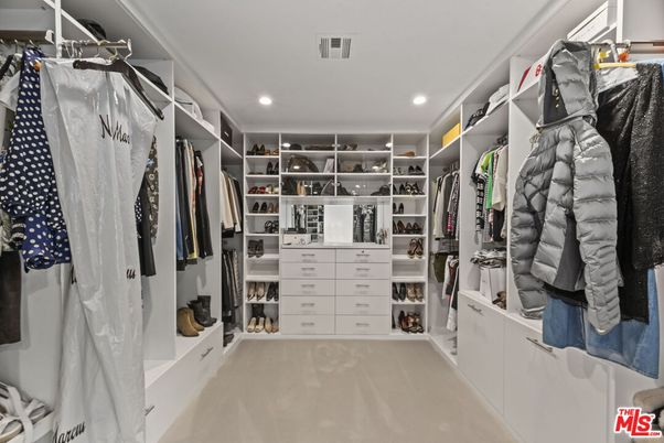 Interior, Recessed Lighting, Walk-in Closets