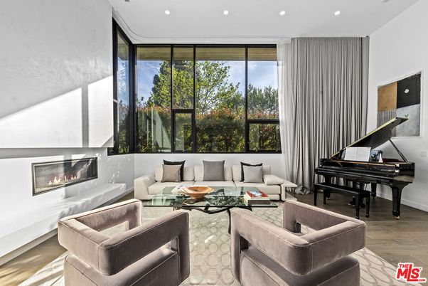 Fireplace, Interior, Living room, Piano, Recessed Lighting, Wood Texture Flooring