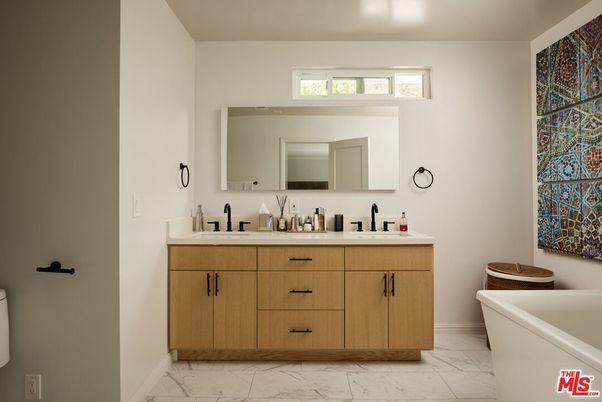 Bathroom, Dual Sink Vanities, Interior, Marble