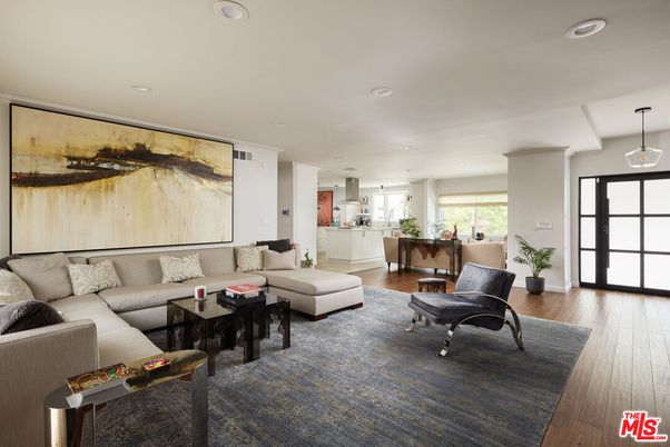 Interior, Living room, Pendant Lights, Recessed Lighting, Wood Texture Flooring