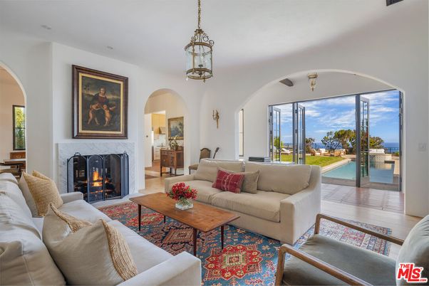 Fireplace, Interior, Living room, Pendant Lights, Water, Wood Texture Flooring
