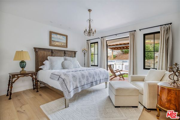 Bedroom, Interior, Pendant Lights, Wood Texture Flooring