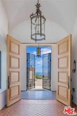 Chandelier, Interior, Water