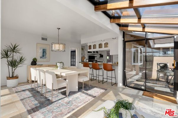 Dining room, Interior, Kitchen, Pendant Lights, Recessed Lighting