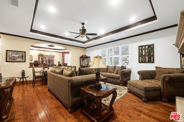 Dining room, Interior, Living room, Recessed Lighting, Wood Texture Flooring