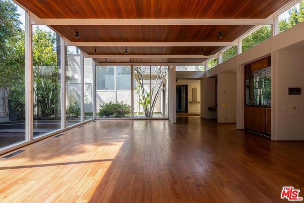 Empty room, Interior, Wooden Ceilings, Wood Texture Flooring