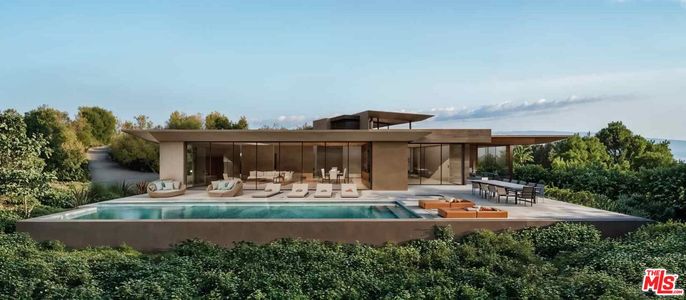 Exterior, Facade, Pool, Modern
