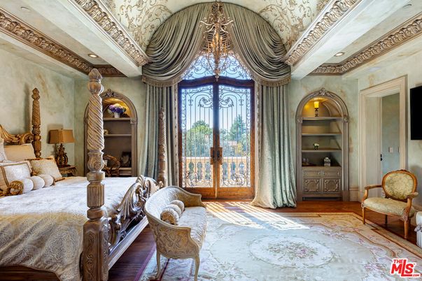 Bedroom, Chandelier, Interior, Recessed Lighting, Wood Texture Flooring