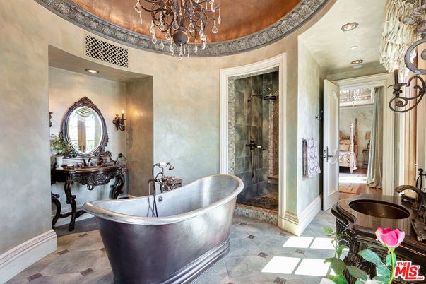 Bathroom, Free Standing Baths, Glass Shower, Interior, Recessed Lighting