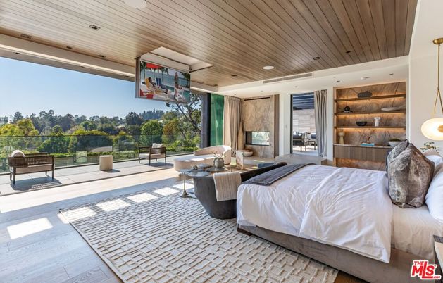 Bedroom, Interior, Recessed Lighting, Wooden Ceilings, Wood Texture Flooring