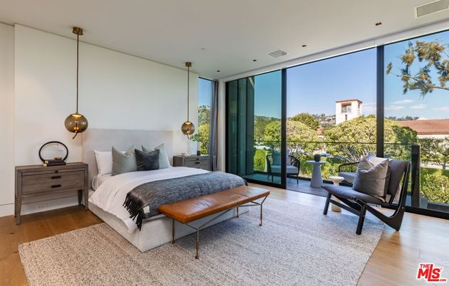 Bedroom, Interior, Pendant Lights, Recessed Lighting, Wood Texture Flooring