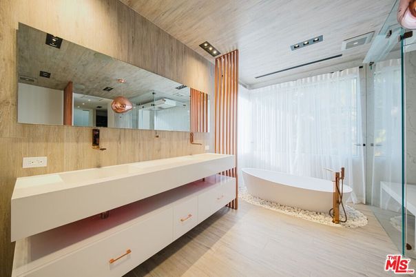 Bathroom, Free Standing Baths, Glass Shower, Interior, Recessed Lighting, Wood Texture Flooring