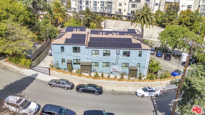 Exterior, Drone