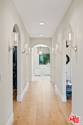 Chandelier, Interior, Recessed Lighting, Wood Texture Flooring