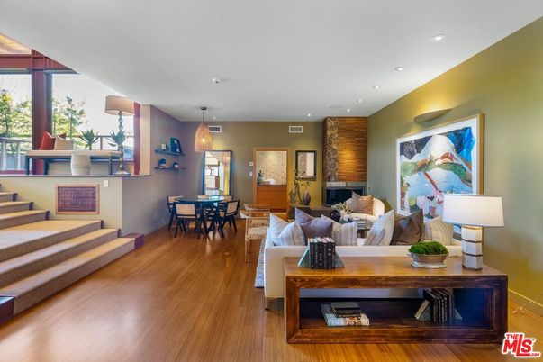 Dining room, Interior, Living room, Pendant Lights, Recessed Lighting, Wood Texture Flooring