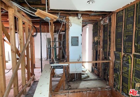 Interior, Wooden Beams