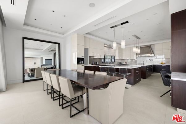 Dining room, Interior, Kitchen, Pendant Lights, Recessed Lighting, Stainless Steel Appliances