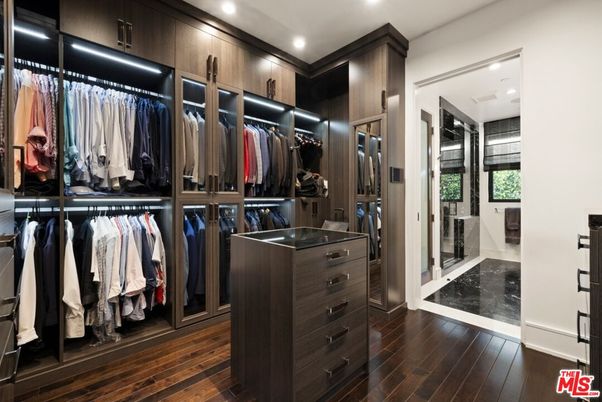 Interior, Recessed Lighting, Walk-in Closets, Wood Texture Flooring