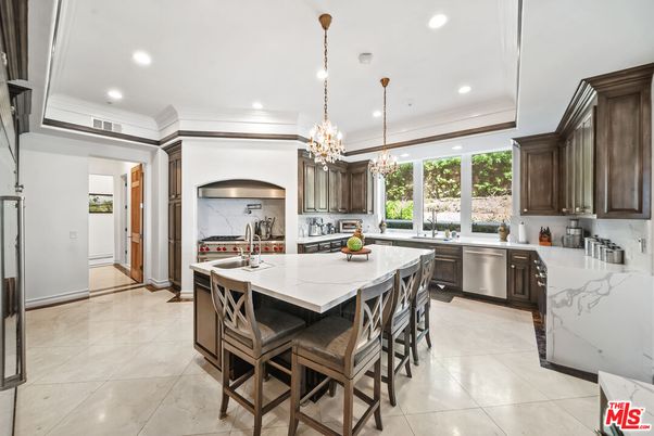 Chandelier, Interior, Kitchen, Pendant Lights, Recessed Lighting, Stainless Steel Appliances