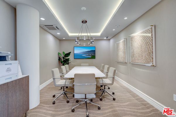 Dining room, Interior, Pendant Lights, Recessed Lighting