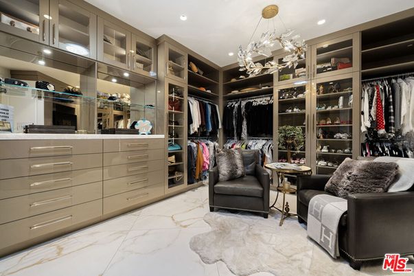 Interior, Marble, Pendant Lights, Recessed Lighting, Walk-in Closets