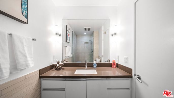 Bathroom, Dual Sink Vanities, Glass Shower, Interior