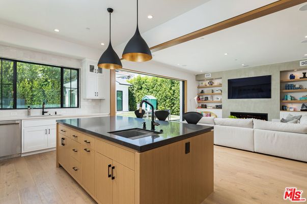 Fireplace, Interior, Kitchen, Living room, Pendant Lights, Recessed Lighting, Wood Texture Flooring