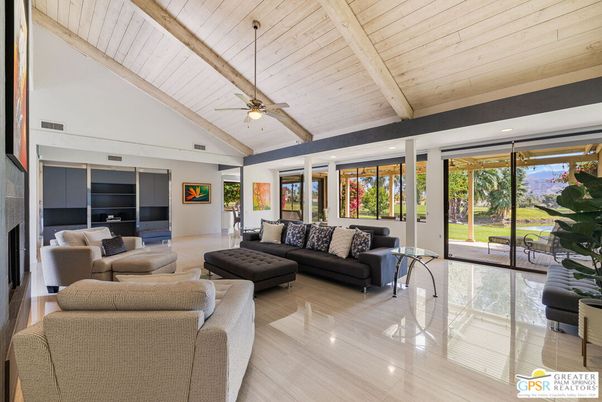 Interior, Living room, Recessed Lighting, Wooden Beams, Wooden Ceilings