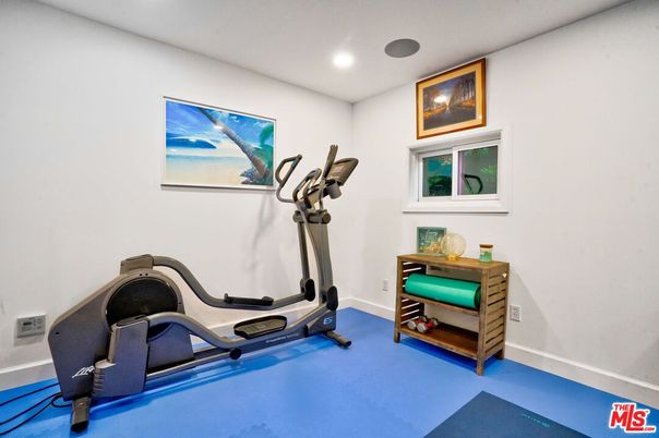 Fitness Equipment, Interior, Recessed Lighting