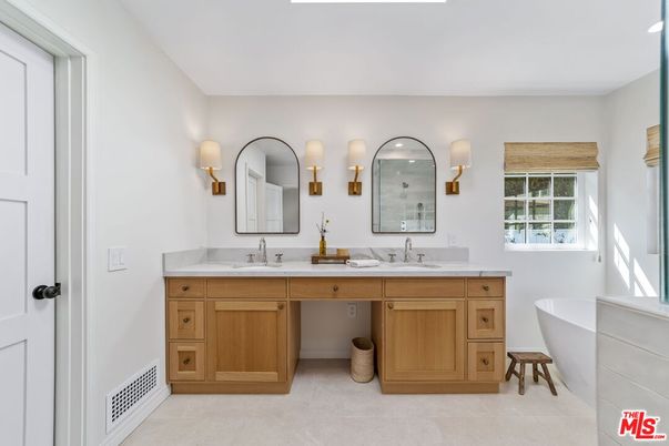 Bathroom, Dual Sink Vanities, Free Standing Baths, Interior