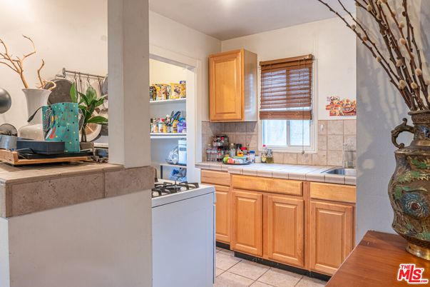 Interior, Kitchen, Tile Countertops