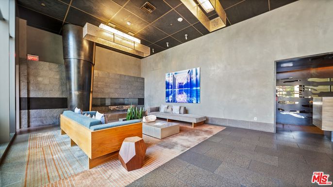 Fireplace, Interior, Living room, Recessed Lighting