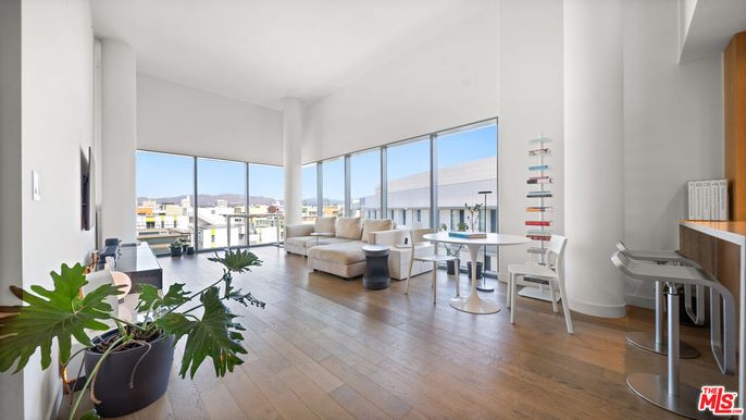 Dining room, Interior, Living room, Wood Texture Flooring