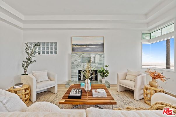 Fireplace, Interior, Living room