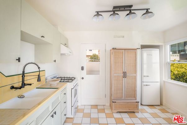 Interior, Kitchen, Tile Countertops
